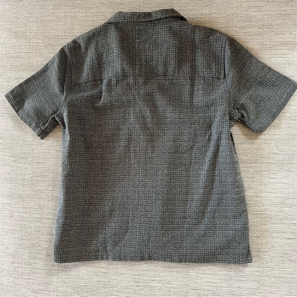 RSQ Button Down Shirt XL Olive / Gray Textured Short Sleeve Collared Top NWT - Picture 3 of 6